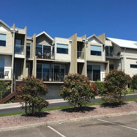 104 On Merri Apartment Уорнъмбул Екстериор снимка