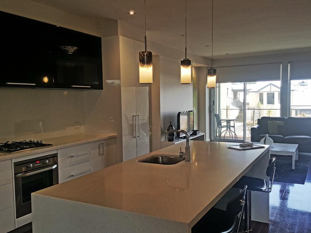 104 On Merri Apartment Уорнъмбул Екстериор снимка